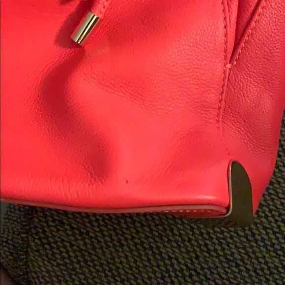 Vince Camuto neon orange drawstring bucket purse - Picture 8 of 8